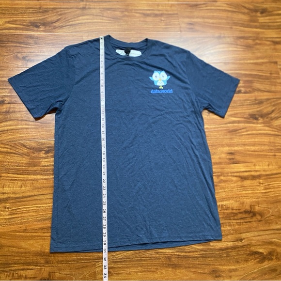 NWT New Men's District Blue Owl Data World Crew Graphic T-Shirt Size XL Casual - Picture 9 of 10